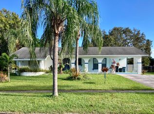 271 NE Faring Ave, Port Saint Lucie, FL 34983