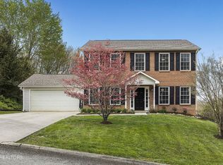 8221 Foxworth Trl, Powell, TN 37849