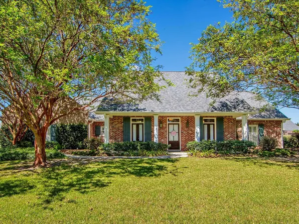 132 Rue De Levert, Raceland, LA 70394