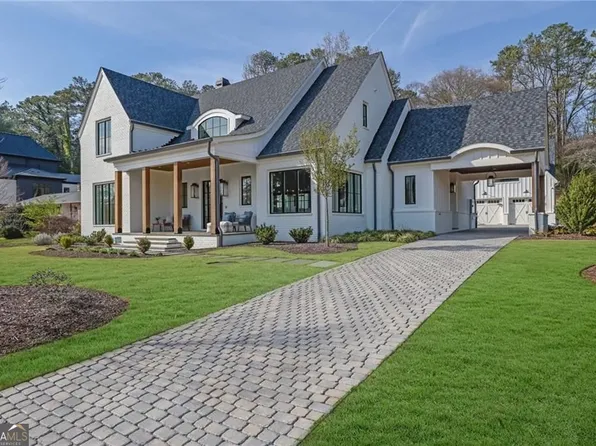 205 Thomas Cir, Roswell, GA 30075