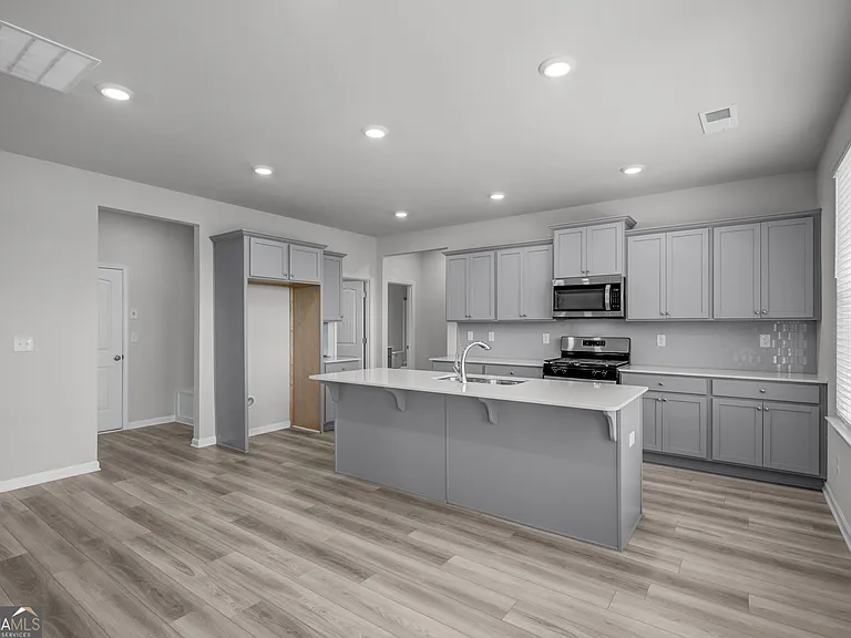 2000 Carolyn Dixon Way — Photo 15