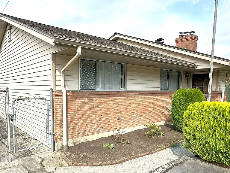 5616 Beverly Ln — Photo 3