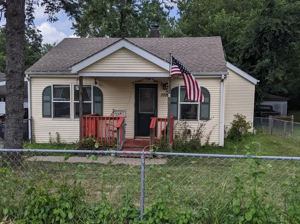 2928 E 35th Ave, Lake Station, IN 46405