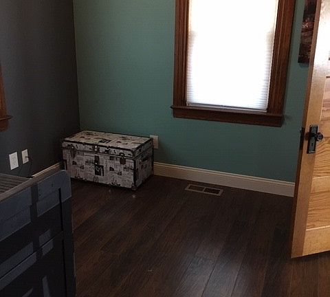 5th image of 1404 Goffe St