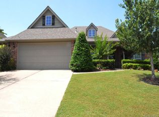 109 E 125th Ct S, Jenks, OK 74037