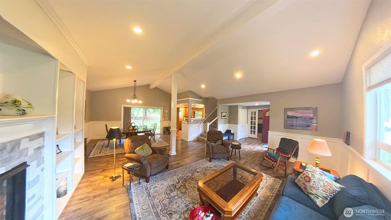 3rd image of 40 N Mt Christie Drive W