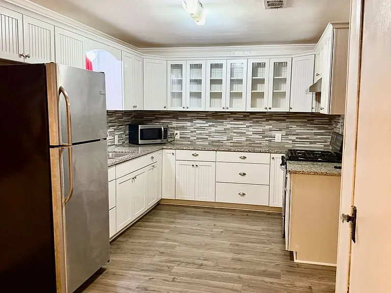 6428 Bain Blvd — Photo 21