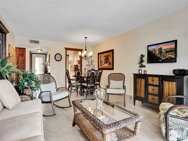 2600 Diana Dr #105 — Photo 19