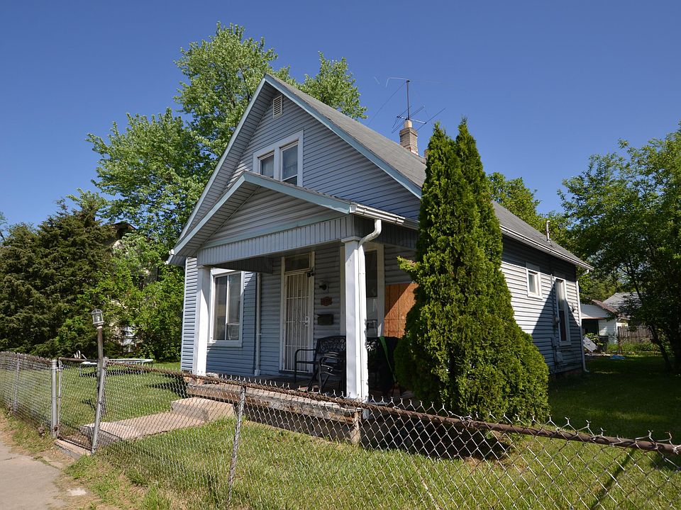 2nd image of 1482 Myrtle Ave