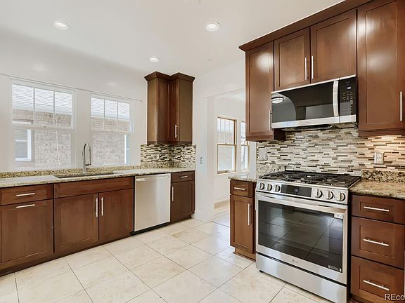 5th image of 3334 N Gaylord Street