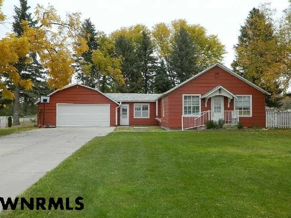 2517 Highland Dr, Scottsbluff, NE 69361