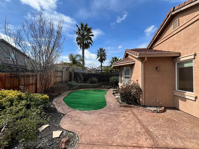 2249 Gallup Dr — Photo 12