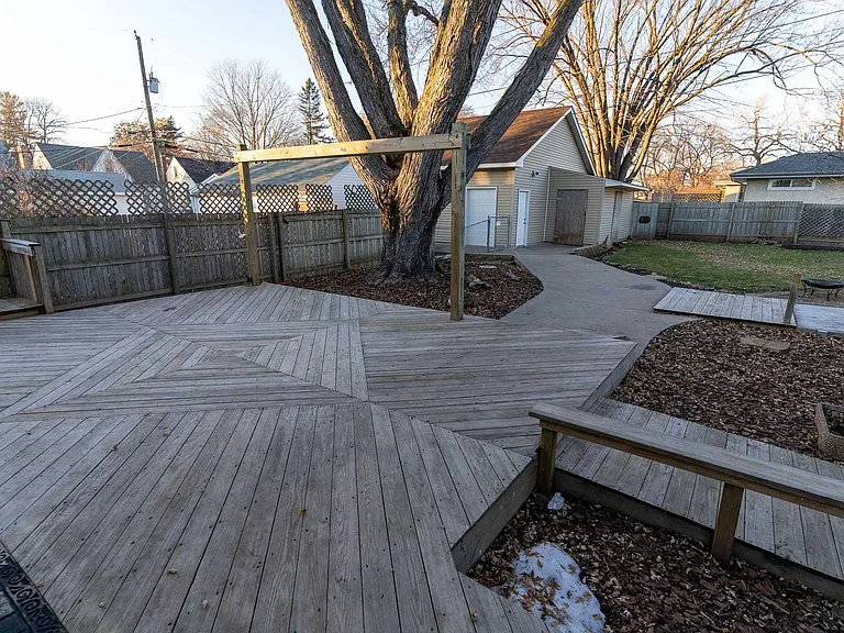 1315 Idaho Ave W — Photo 43