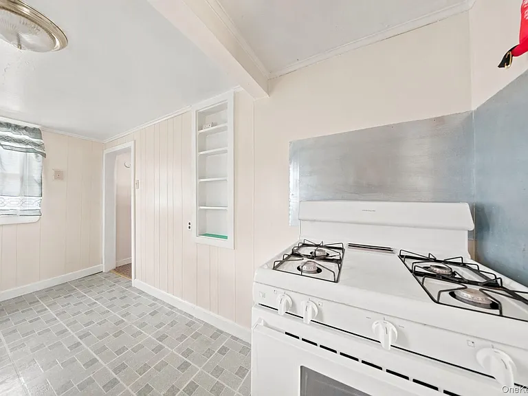 12.5 Schultz St #3 — Photo 11