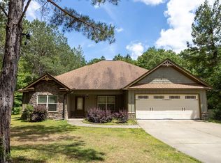 921 Greenburt Rd, Seale, AL 36875