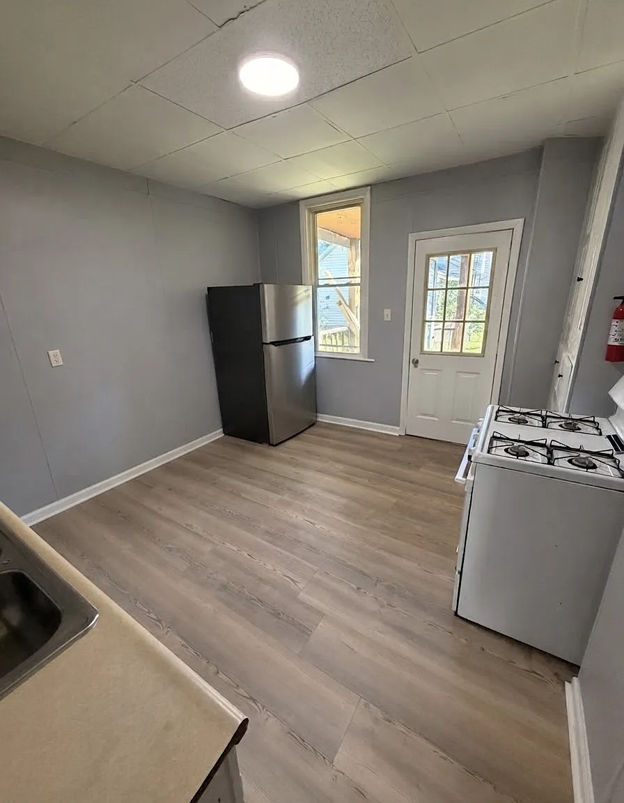 601 1/2 Chestnut St — Photo 3