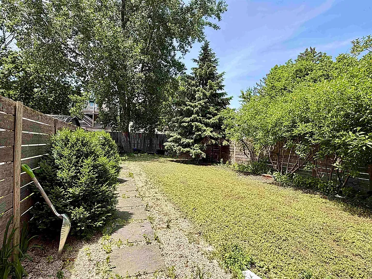 824 E Dayton St — Photo 19