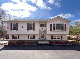 8 Iowa Rd, Albrightsville, PA 18210