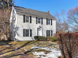 1346 Hickory St, Waukegan, IL 60085