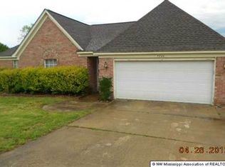 5740 Tulane Rd, Horn Lake, MS 38637