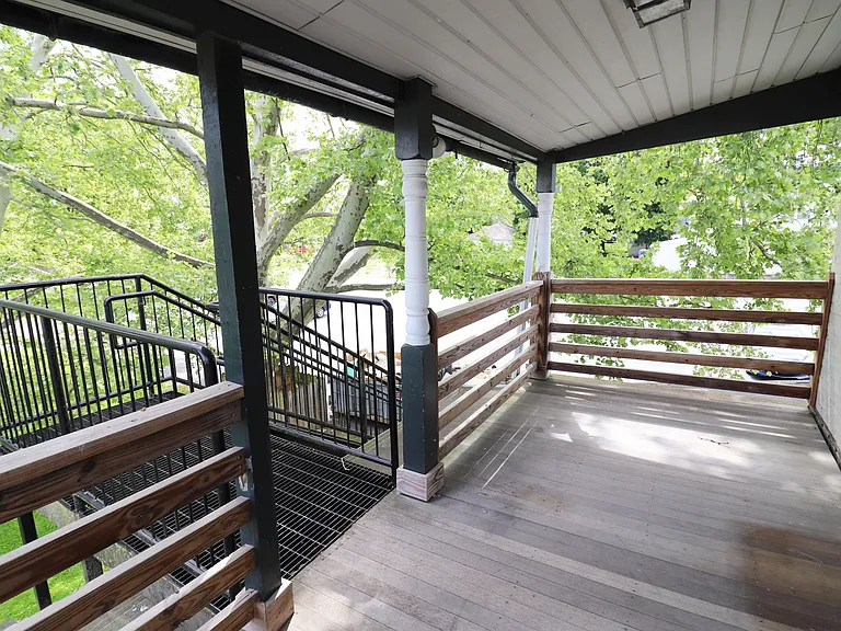 1419 W Main St #B — Photo 4