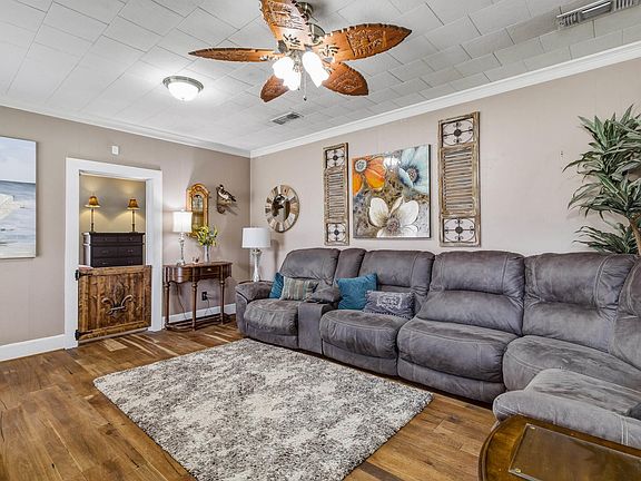 5th image of 145 Preston Rd