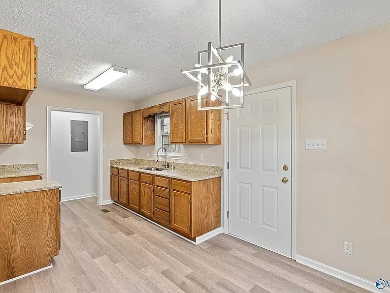 3103 Sonya Dr NW — Photo 11