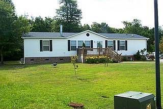 2nd image of 208 Summer Ln