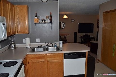 3rd image of 2001 Southcross Dr W APT 608