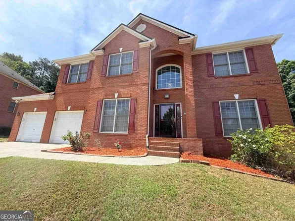 6247 Greenock Dr, Stone Mountain, GA 30087