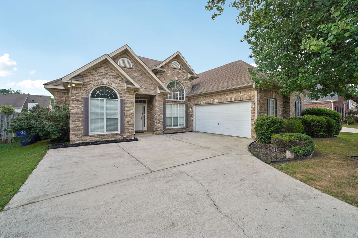 Forest Lakes Ln-S2307-001.jpg