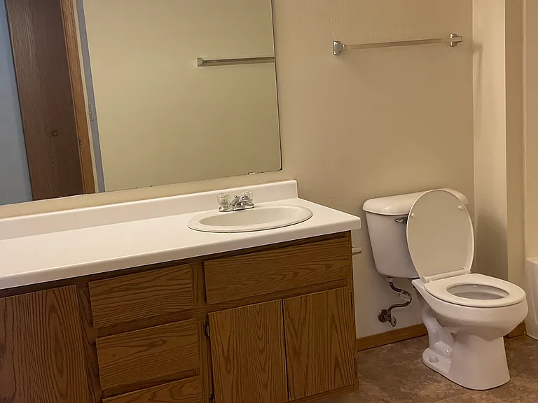 Elkay Lane Apartments — Photo 12