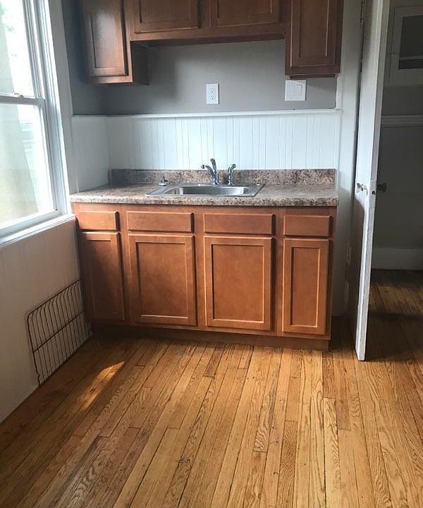 2nd image of 210 Flower City Park APT 1