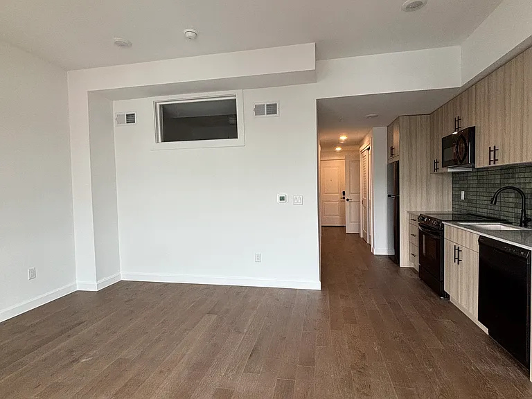 4701 Wayne — Photo 21