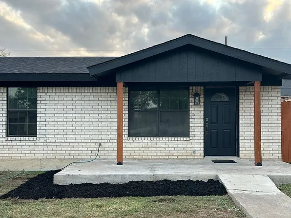 1114 Kiriaka Dr, Eagle Pass, TX 78852