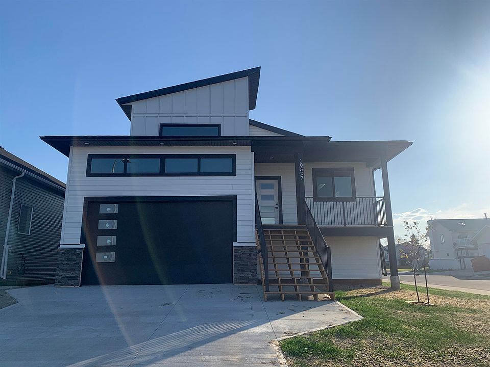 1st image of 10527 114a Ave