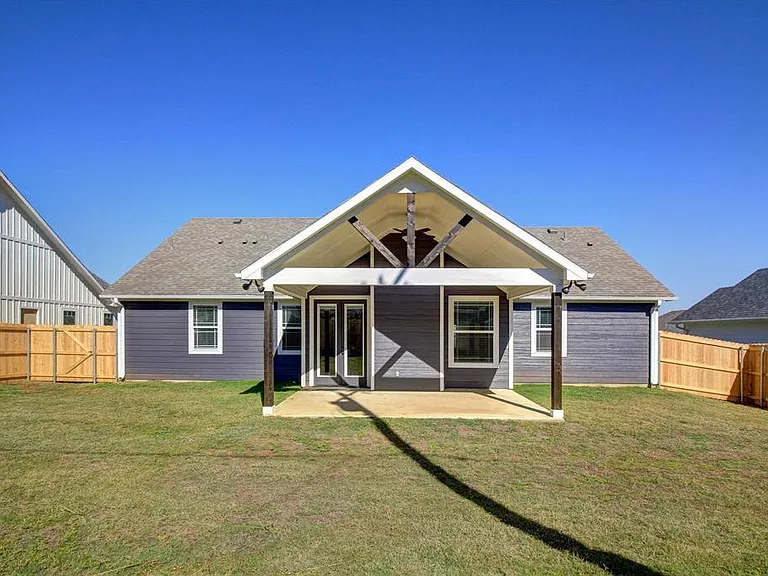 107 Byrom Ct — Photo 3