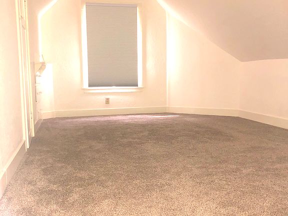 2nd image of 1321 23rd St #3