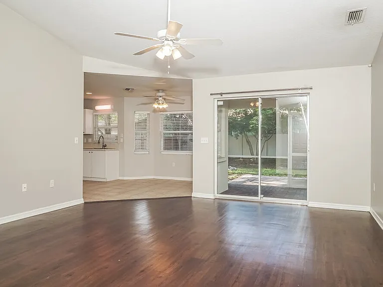 4638 Breezy Pines Blvd — Photo 3