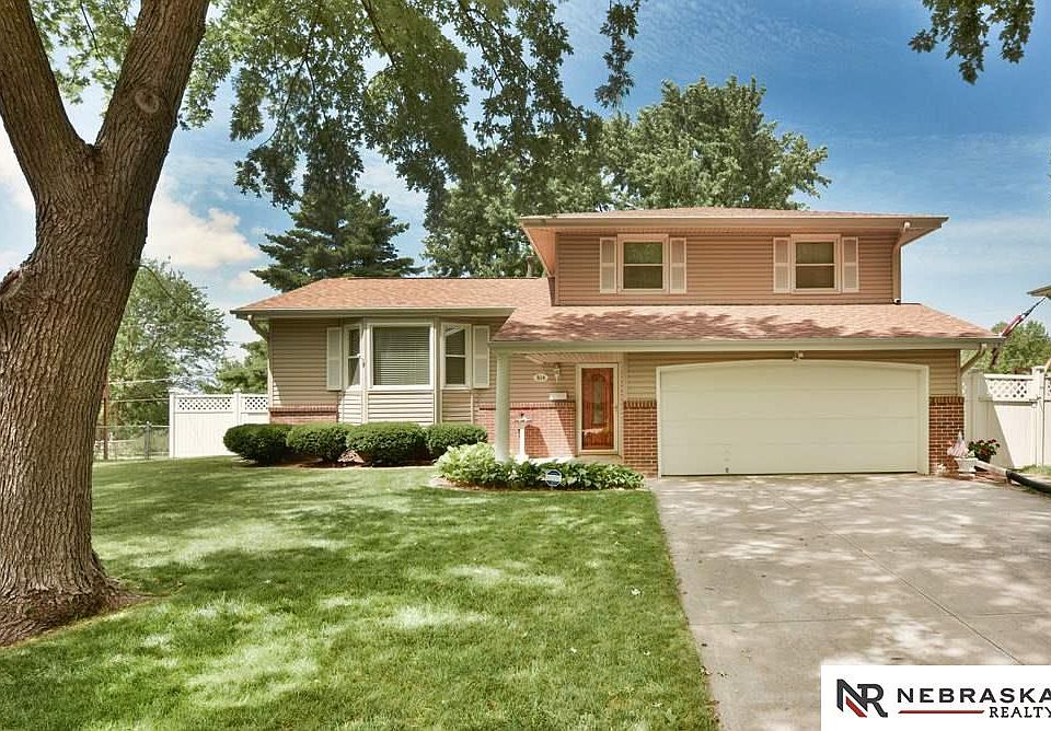 1st image of 814 Matthies Dr