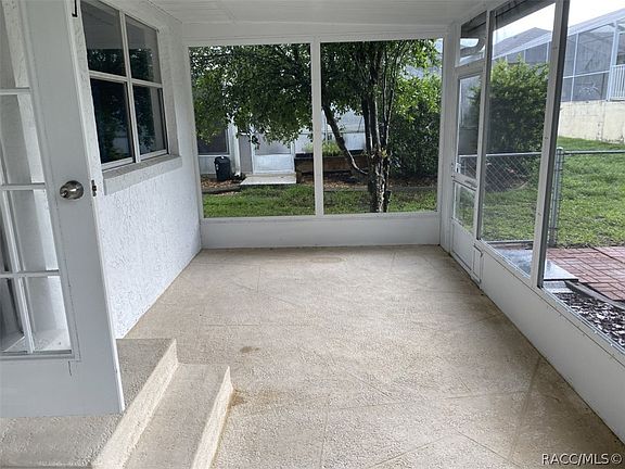 4th image of 4330 N Lincoln Ave