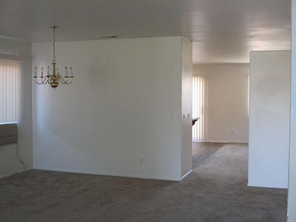 3rd image of 4790 Woods Ln