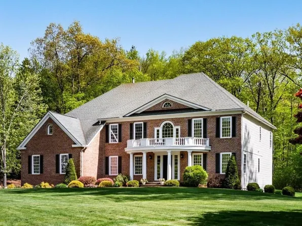 1 Dorothys Way, Bedford, NH 03110
