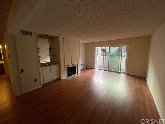 5th image of 5334 Lindley Ave Unit 127
