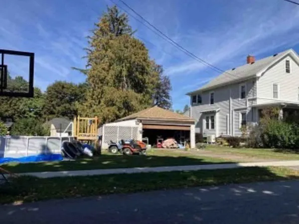42 Cottage St, Dansville, NY 14437