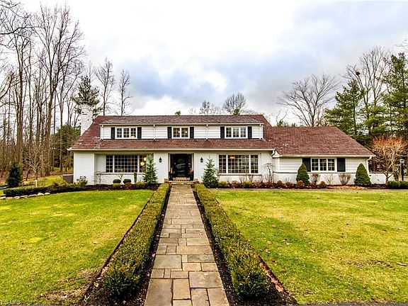 2nd image of 33376 Woodleigh Dr