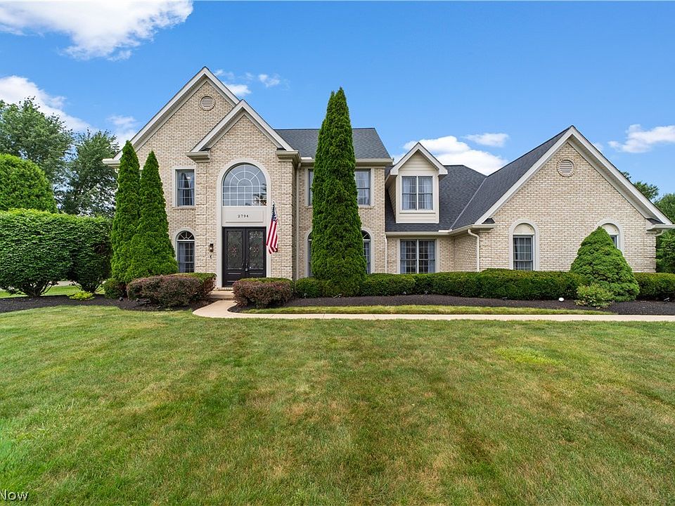 1st image of 2794 Forest Lake Dr