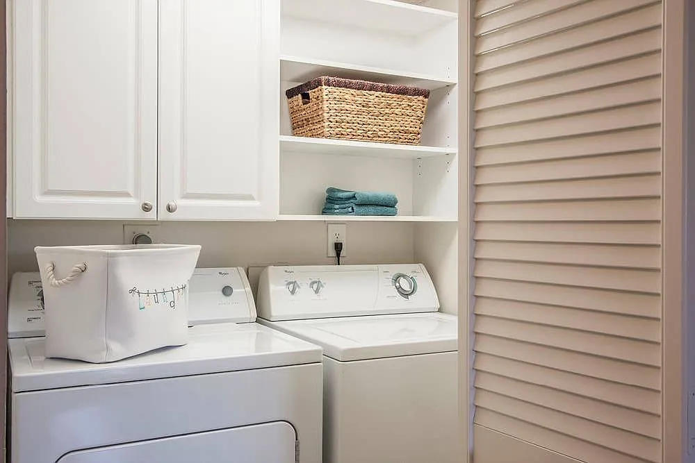5566 Baywater Dr in Tampa, FL 33615 — Photo 2