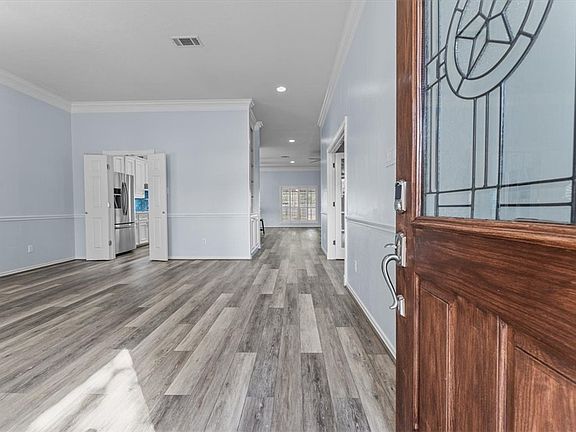 3rd image of 5007 Harbour Town Ct