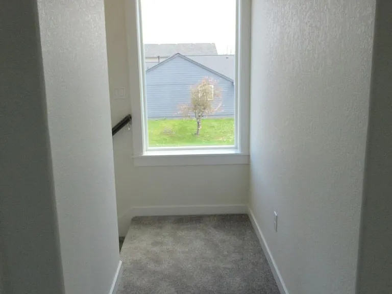 Newer Three Bedroom Duplex — Photo 14